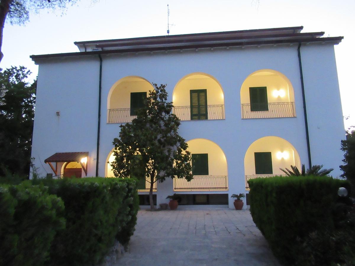Villa Marta Таранто Экстерьер фото