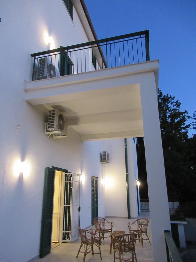 Villa Marta Таранто Экстерьер фото