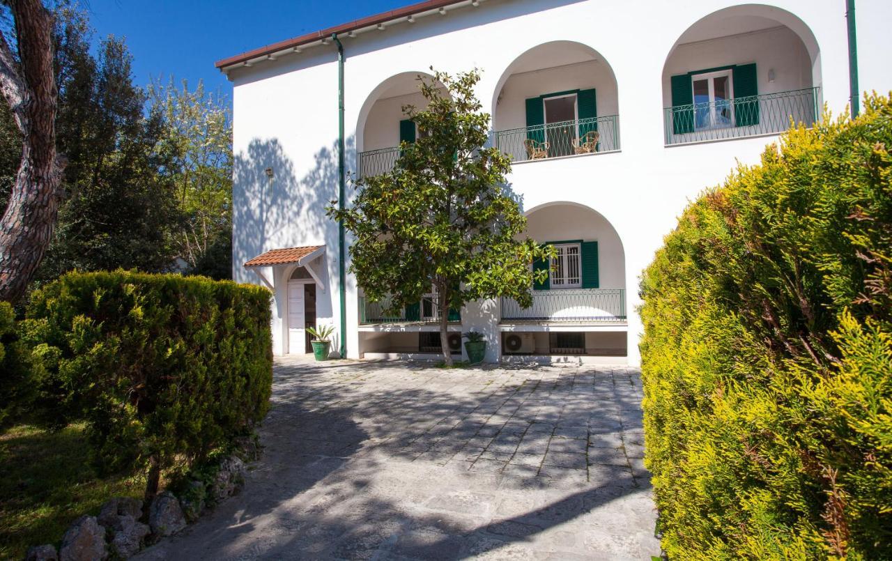 Villa Marta Таранто Экстерьер фото